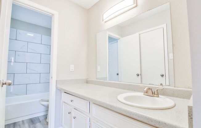 1 bed, 1 bath, 590 sqft, $825