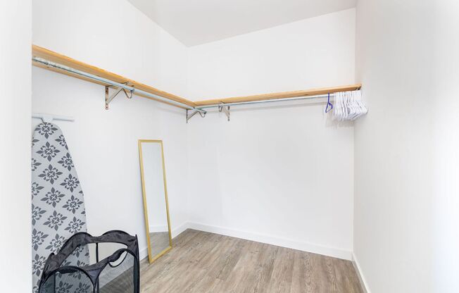 2 beds, 2 baths, 1,150 sqft, $1,995, Unit 402