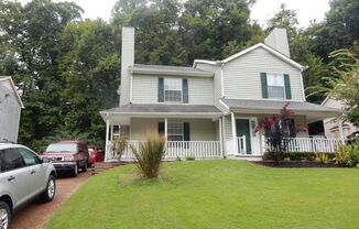 Nice and large 2 BR, 2.5 bath townhouse in Antioch, TN