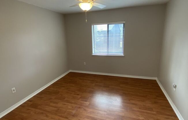 2 beds, 2 baths, $1,600