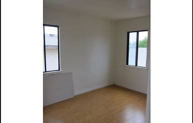 128-130 Elm St