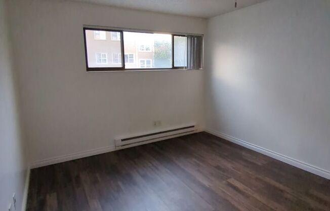 1 bed, 1 bath, 640 sqft, $1,800, Unit 207