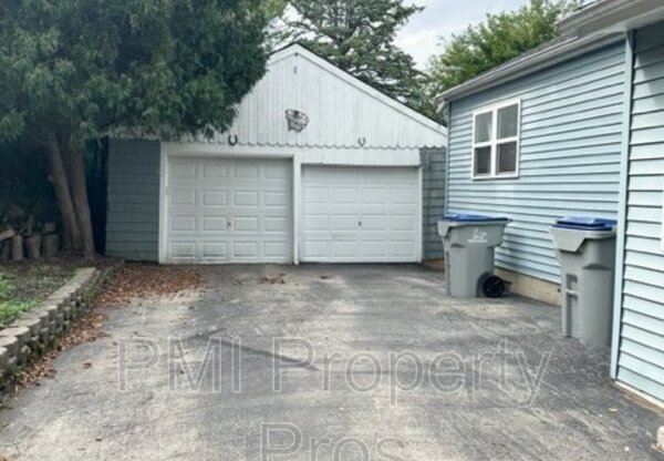 8573 N GRANVILLE RD