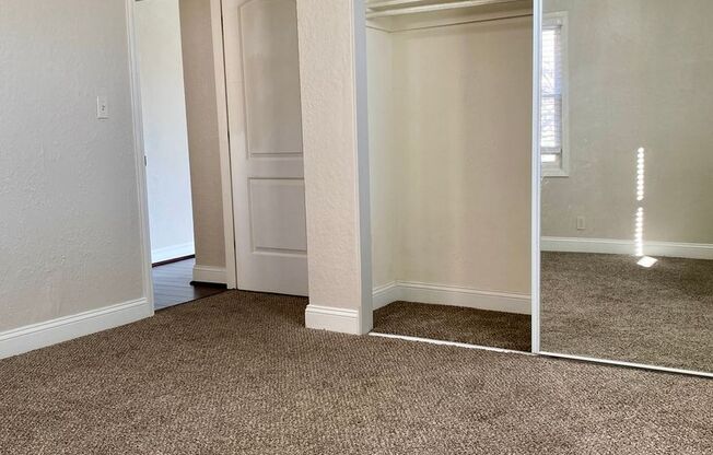 2 beds, 1 bath, 825 sqft, $1,170, Unit 3901 #05