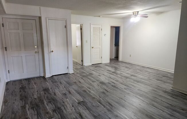 Royal Springs Apartments