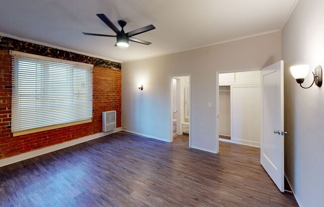 La Chandelle Apts...Charming building...Renovated Apartments Available...Hardwood Floors!