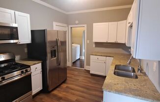 2900 -2902 Compton Ave