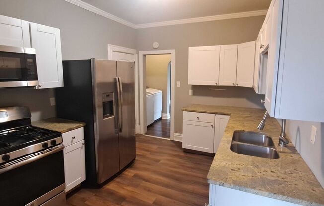 2900 -2902 Compton Ave