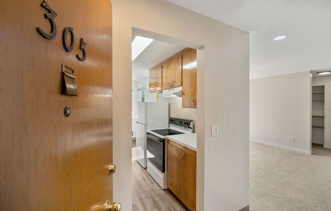 La Premiere Apartments