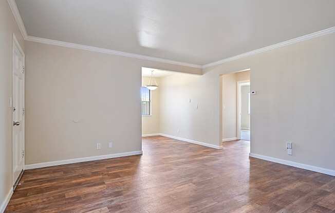 Hardwood Floors at Colonial Garden Apartments, San Mateo, California