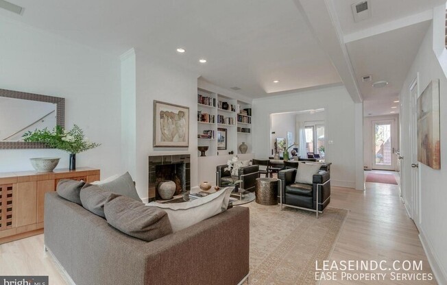 2503 I ST NW