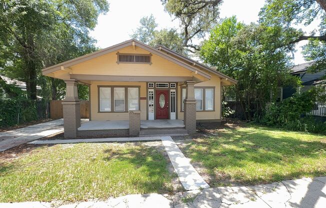 3/1.5 Historic Bungalow Home in Tampa/Ybor Heights for rent!