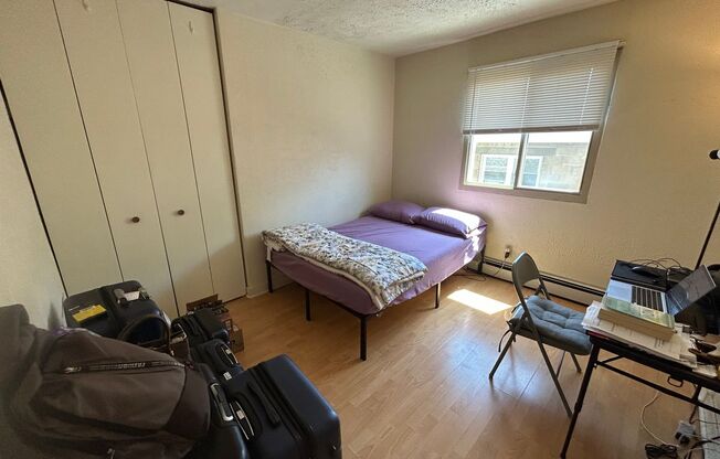 1 bed, 1 bath, $895, Unit 204