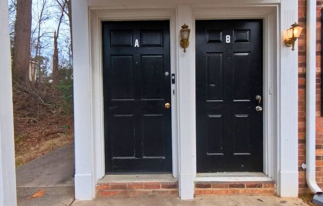 1 bed, 1 bath, 640 sqft, $1,075, Unit 1000F