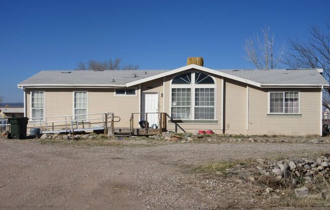 3 beds, 2 baths, $1,495