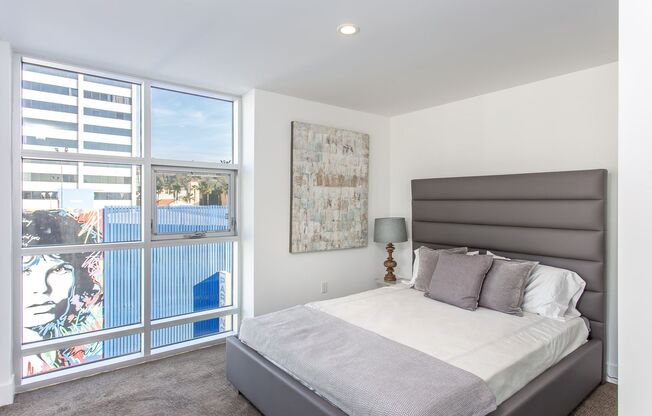 1 bed, 1.5 baths, 970 sqft, $3,700, Unit 1616 - 201