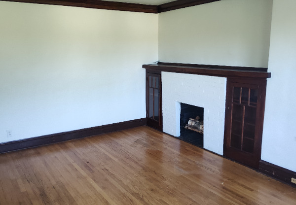 8140 N KEATING