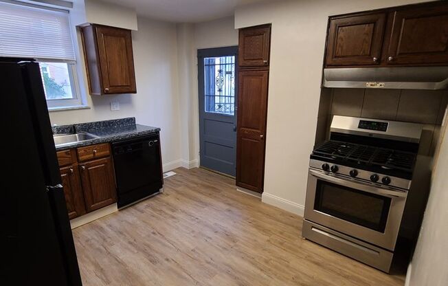 3 beds, 1 bath, $2,250, Unit #1