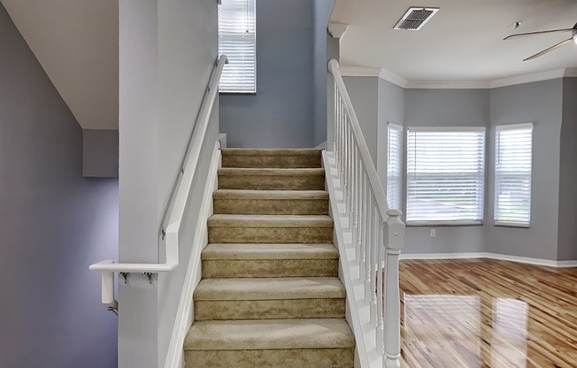 2550 GRAND CENTRAL PKWY