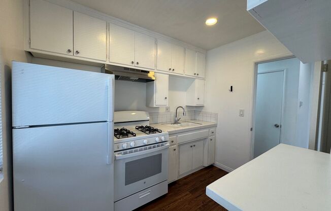 235 &amp; 237 W. Tujunga Ave.