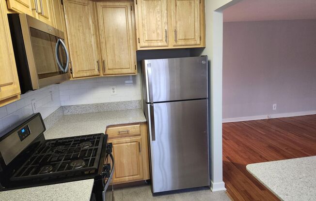 1 bed, 1 bath, 663 sqft, $1,995, Unit C-15