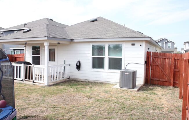 3 beds, 2 baths, $1,870