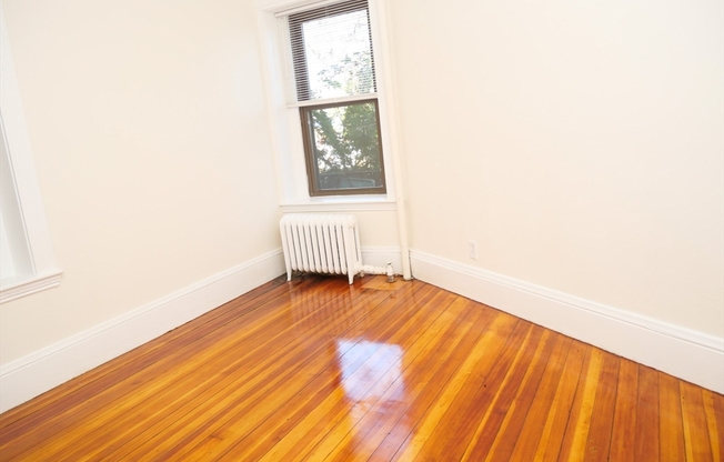 1378 Beacon St