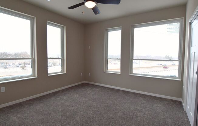 2 beds, 2 baths, 1,140 sqft, $2,575, Unit 5604-215
