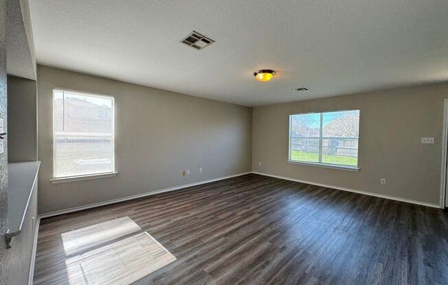 Welcome to 119 Peppergrass Cove – Your Serene Retreat in Kyle!