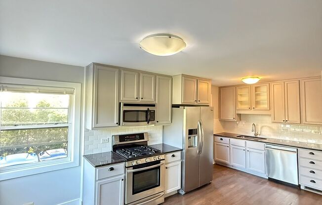 4240-44 Gilbert