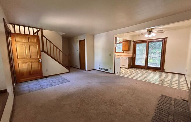 $0 DEPOSIT OPTION. 4 BEDROOM 3.5 BATH HOUSE, LARGE YARD, FINISHED BASEMENT IN AURORA HIGHLANDS