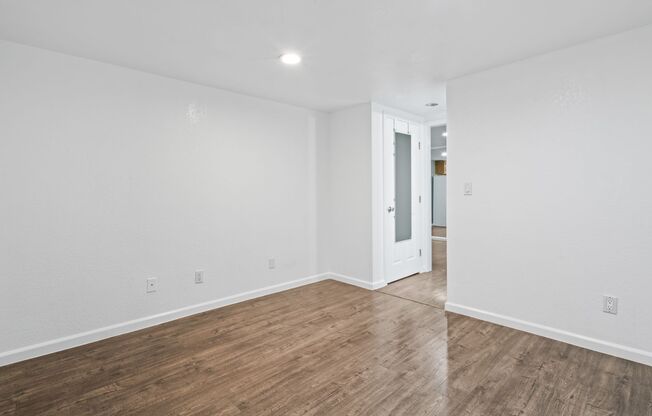 1 bed, 1 bath, $2,300, Unit 230- B