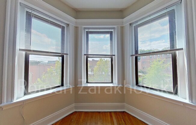 4 AYR RD