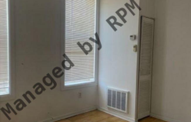 Cozy 1 Bed / 1 Bath - River West