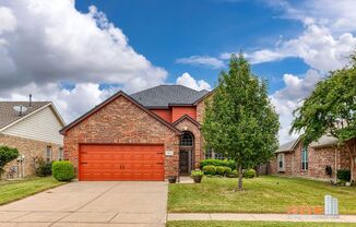 Stunning 4-bedroom, 2-bathroom house located in Fort Worth, TX