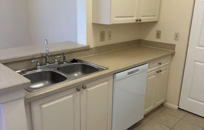 1 bed, 1 bath, $1,500, Unit Unit 204