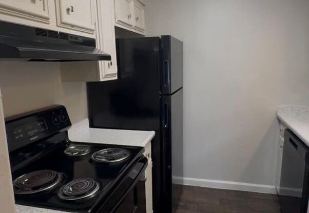 2 beds, 1 bath, 873 sqft, $1,120, Unit 08-0816