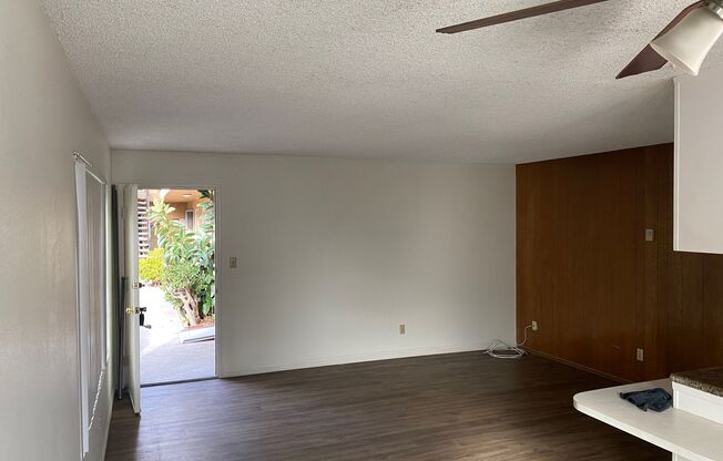 2 beds, 1 bath, 800 sqft, $2,750, Unit #5