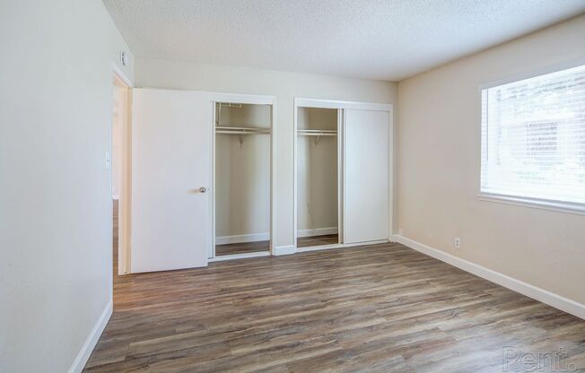 2 beds, 1 bath, 800 sqft, $1,650, Unit 02