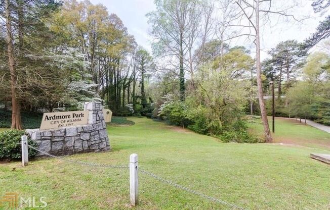 1 bed, 1 bath, 750 sqft, $1,199, Unit 04