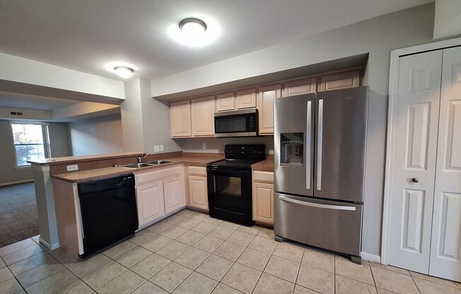 2 beds, 2.5 baths, $1,999