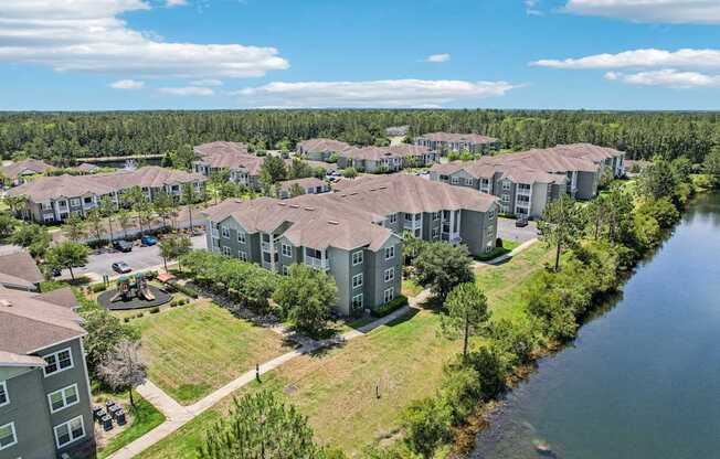 A bird's eye view of Oakleaf Plantation apartments in Jacksonville, FL