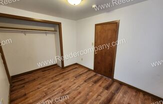 2 beds, 1 bath, 700 sqft, $800, Unit Front