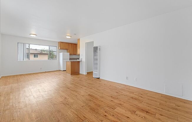 4945 W 118 PL