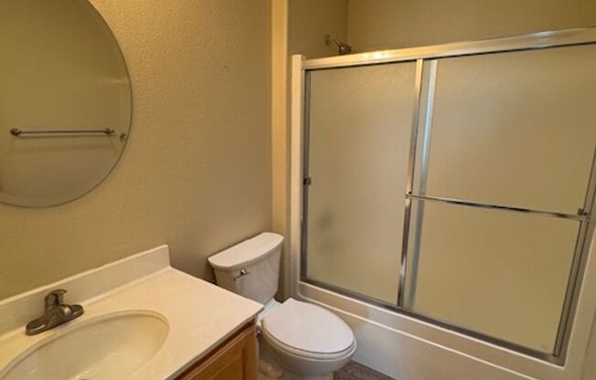 3 beds, 2 baths, $2,500