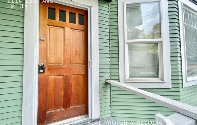 1114 13 AVE