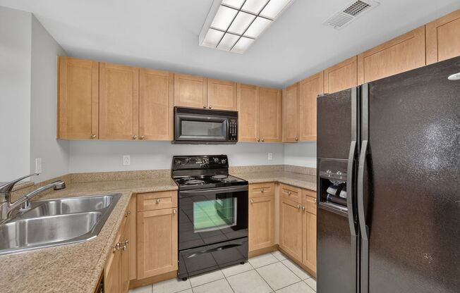 2 beds, 2 baths, $3,200, Unit Unit 806