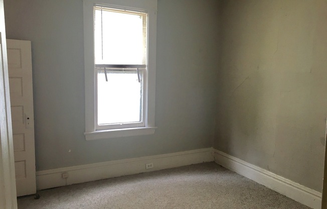 246 Eastern Ave SE