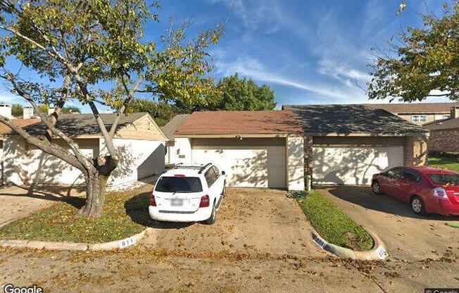 813 PEBBLE BCH