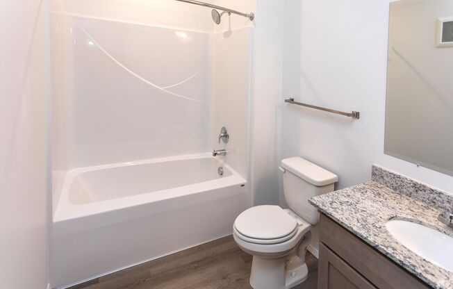 3 beds, 2 baths, 1,378 sqft, $1,915, Unit 337
